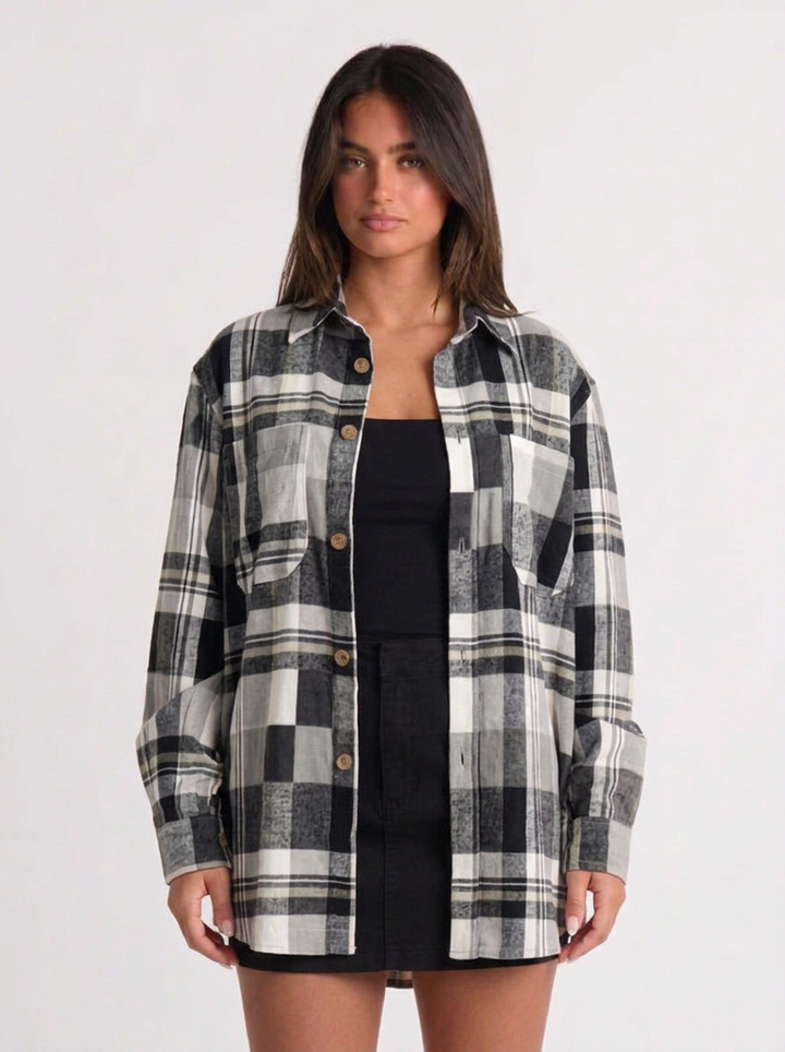 Ava | Women's Oversized Plaid Flannel Shirt