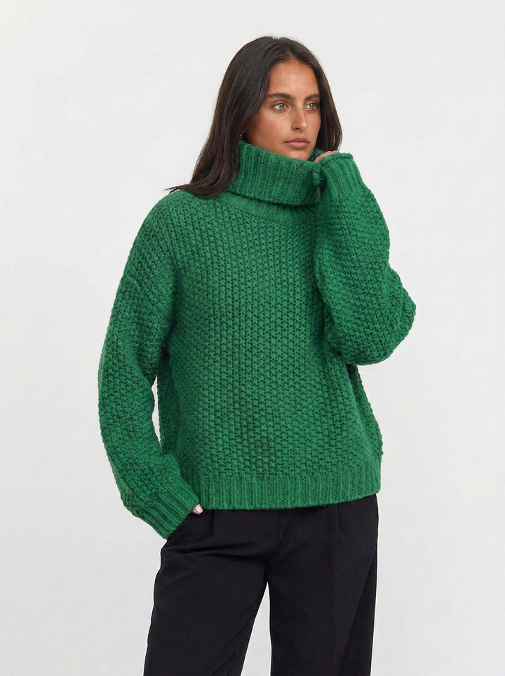 Charlotte | Chunky Knit Oversized Turtleneck Jumper 4