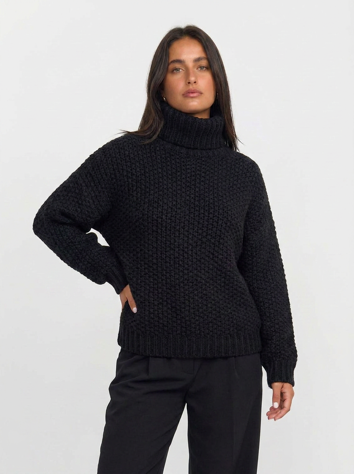 Charlotte | Chunky Knit Oversized Turtleneck Jumper 5