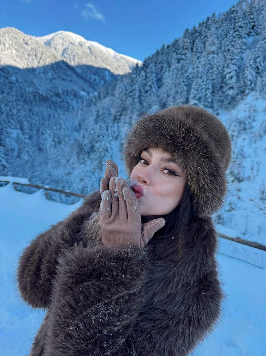 Christie | Women's Faux Fur Bucket Hat