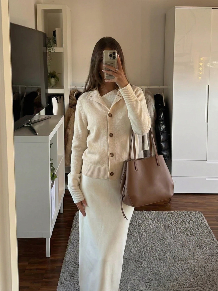 Cleo | Women's Collared Cashmere Cardigan 1