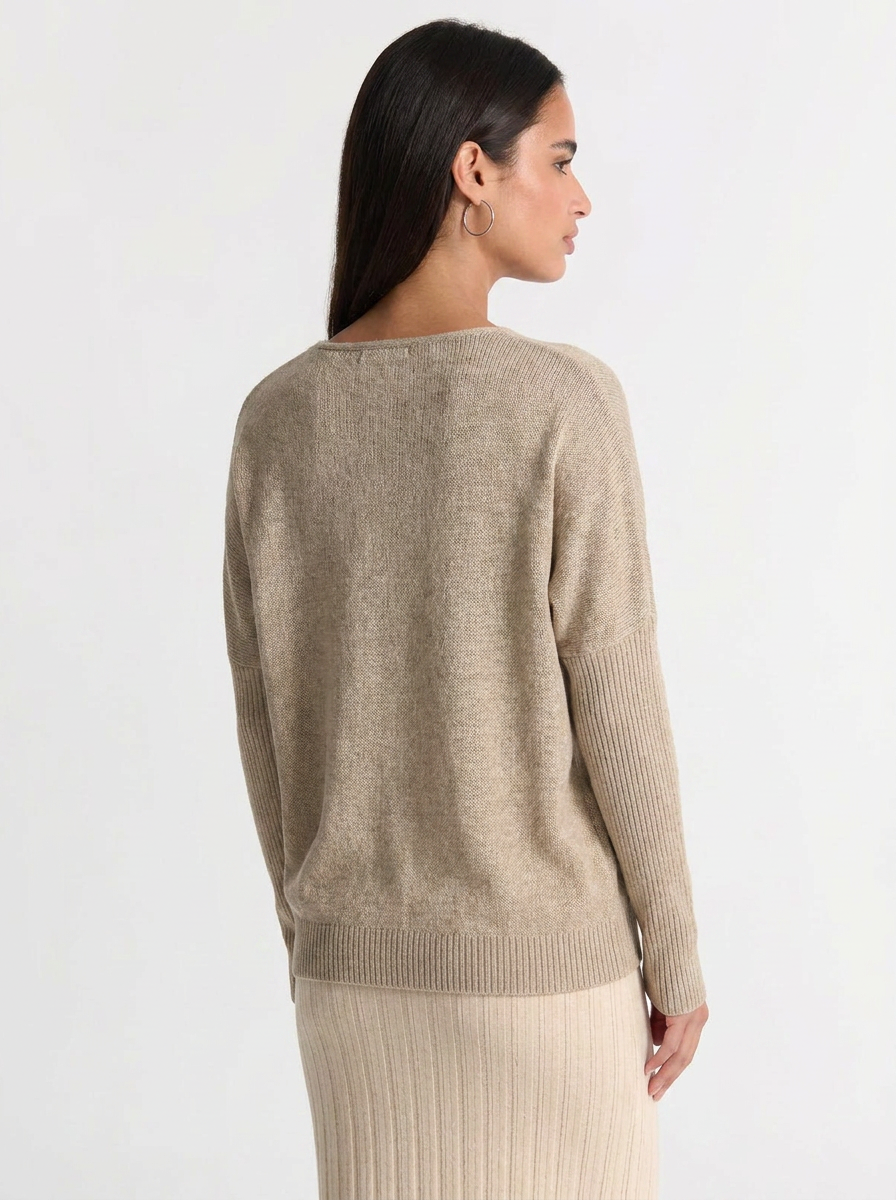Jenna | Women's V-Neck Batwing Cashmere Sweater 2