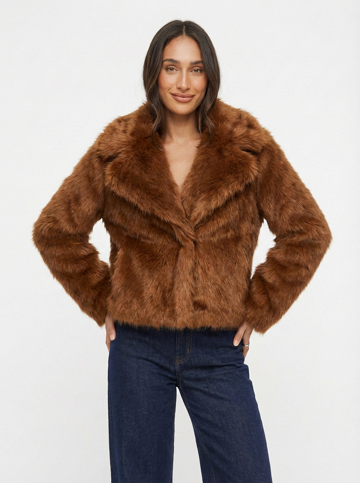 Jenna | Women's Wide Lapel Faux Fur Relaxed Jacket 3