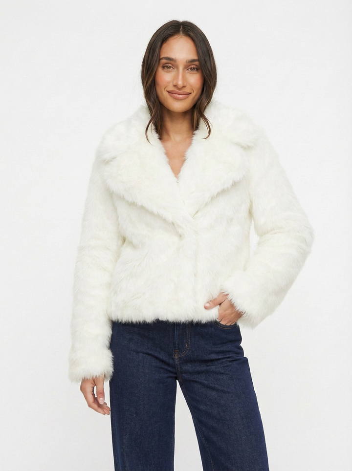 Jenna | Women's Wide Lapel Faux Fur Relaxed Jacket 5