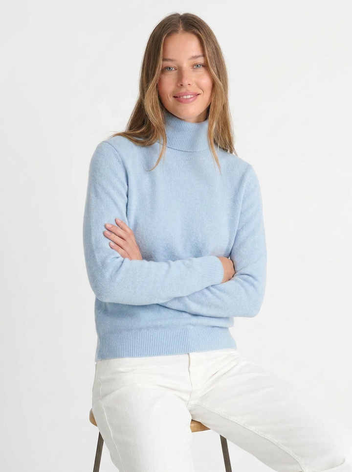Talia | Women's Turtleneck Cashmere Sweater 5