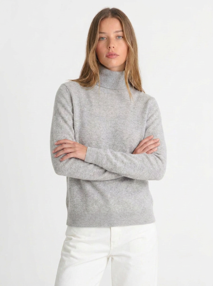 Talia | Women's Turtleneck Cashmere Sweater 7