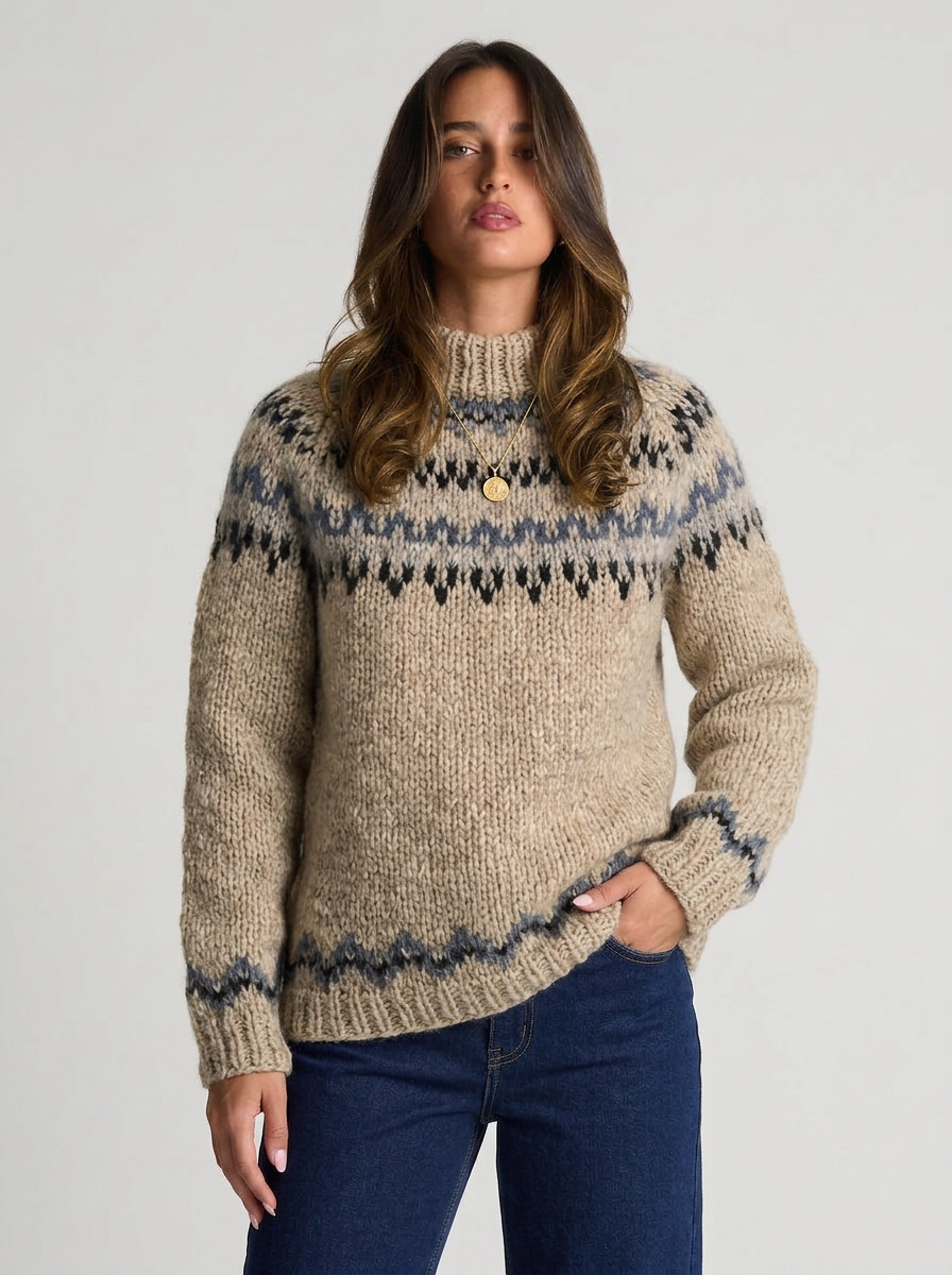 Tilly | Women's Chunky Knit Turtleneck Sweater 4