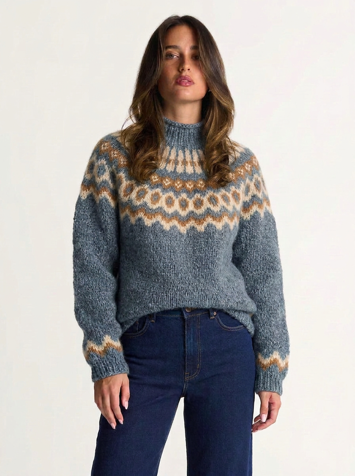 Tilly | Women's Chunky Knit Turtleneck Sweater 5