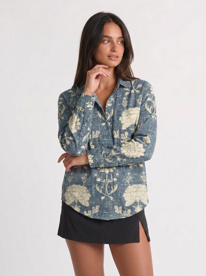 Zoe | Women's Paisley Print Button-Down Shirt